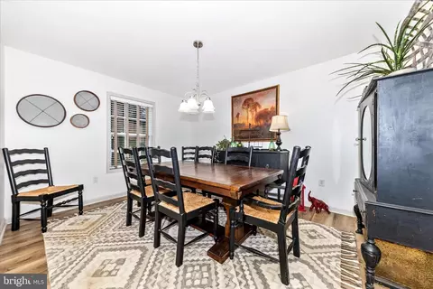 Dining - 306 E D St, Brunswick, MD 21716 photo 1 of 4