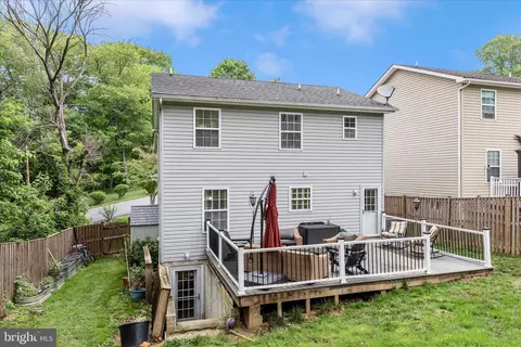 Exterior - 306 E D St, Brunswick, MD 21716 photo 7 of 15