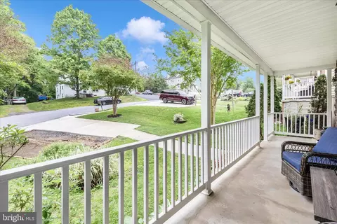 Exterior - 306 E D St, Brunswick, MD 21716 photo 6 of 15