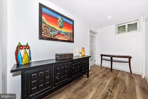 Entry Way - 306 E D St, Brunswick, MD 21716 photo 4 of 4