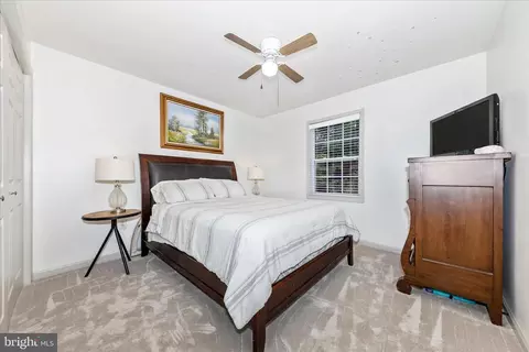Bedroom - 306 E D St, Brunswick, MD 21716 photo 8 of 11