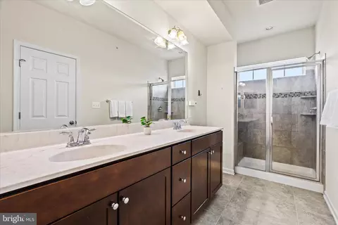 Entry Way - 6155 Posey St, Frederick, MD 21703 photo 5 of 10