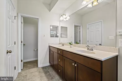 Entry Way - 6155 Posey St, Frederick, MD 21703 photo 6 of 10