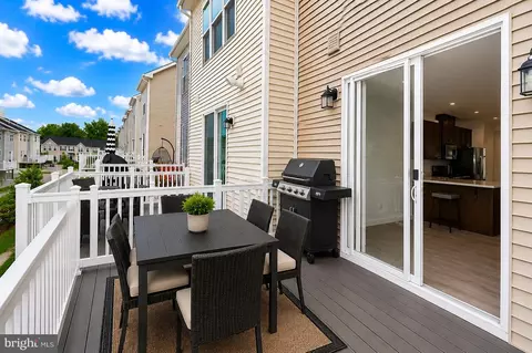 Exterior - 318 Patterson Park Rd, Frederick, MD 21703 photo 2 of 3