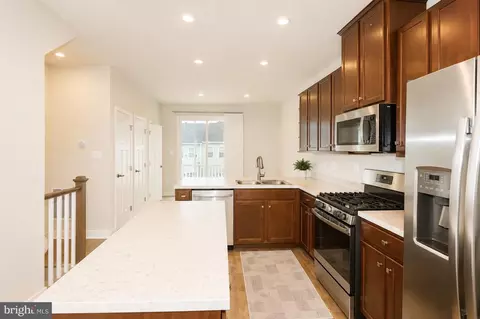 Entry Way - 318 Patterson Park Rd, Frederick, MD 21703 photo 2 of 17