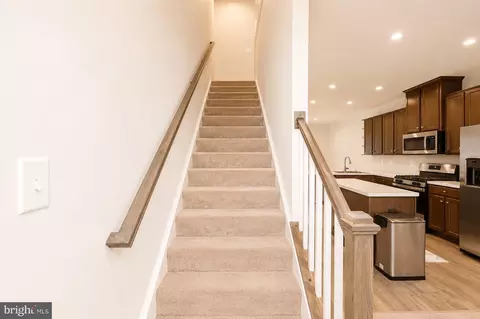 Entry Way - 318 Patterson Park Rd, Frederick, MD 21703 photo 15 of 17
