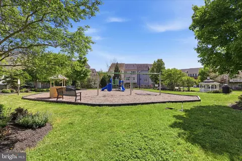 Exterior - 3998 Braidwood Dr N, Frederick, MD 21704 photo 8 of 10