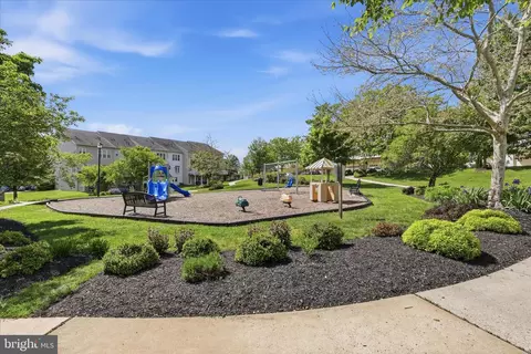 Exterior - 3998 Braidwood Dr N, Frederick, MD 21704 photo 7 of 10