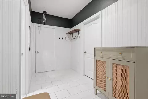 Entry Way - 3998 Braidwood Dr N, Frederick, MD 21704 photo 3 of 4