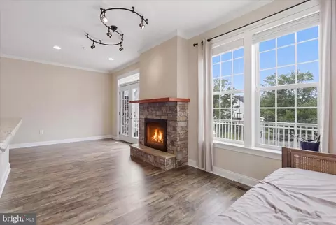 Living - 3998 Braidwood Dr N, Frederick, MD 21704 photo 2 of 4