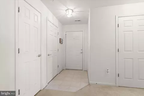 Entry Way - 595 Cawley Dr #4 2A, Frederick, MD 21703 photo 3 of 4