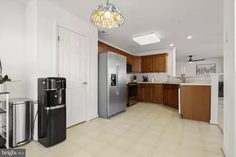 Kitchen - 595 Cawley Dr #4 2A, Frederick, MD 21703 photo 5 of 5