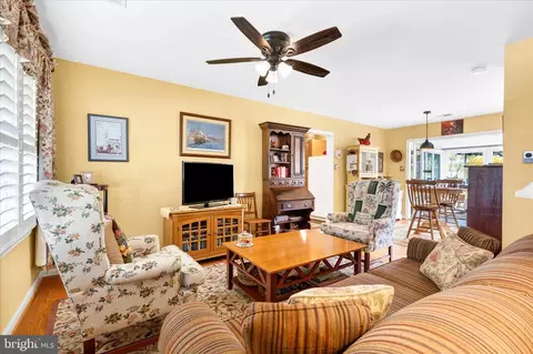 Living - 2 Lombardy Dr, Middletown, MD 21769 photo 1 of 2