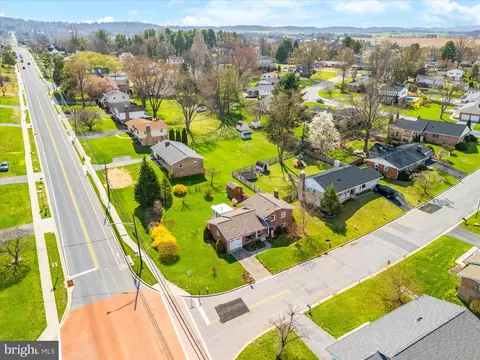 View/Area - 2 Lombardy Dr, Middletown, MD 21769 photo 4 of 6