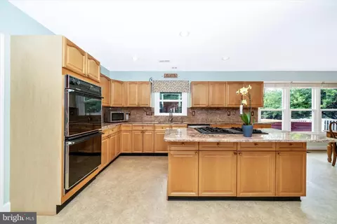 Kitchen - 9051 Brookhaven Ter, Frederick, MD 21701 photo 5 of 6