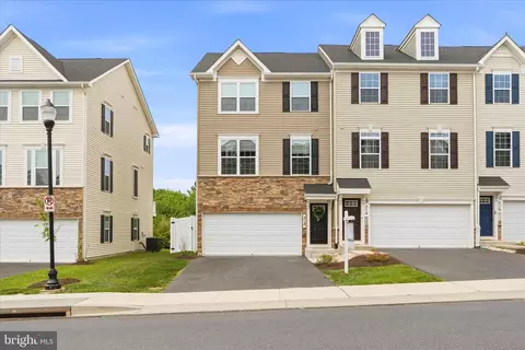 312 Pemberton Park Ln, Frederick, MD 21703