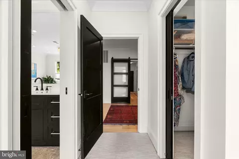 Entry Way - 401 W 2nd St, Frederick, MD 21701 photo 10 of 18