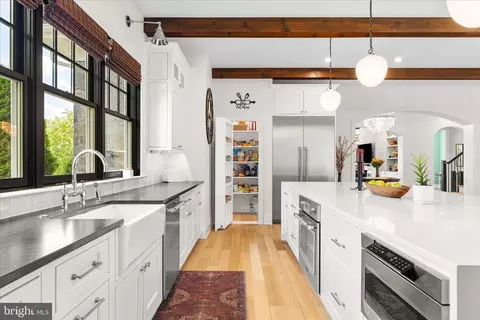 Kitchen - 401 W 2nd St, Frederick, MD 21701 photo 5 of 11