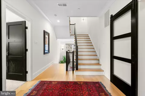 Entry Way - 401 W 2nd St, Frederick, MD 21701 photo 9 of 18
