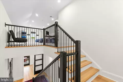 Entry Way - 401 W 2nd St, Frederick, MD 21701 photo 12 of 18