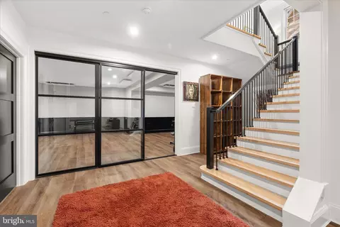 Entry Way - 401 W 2nd St, Frederick, MD 21701 photo 14 of 18