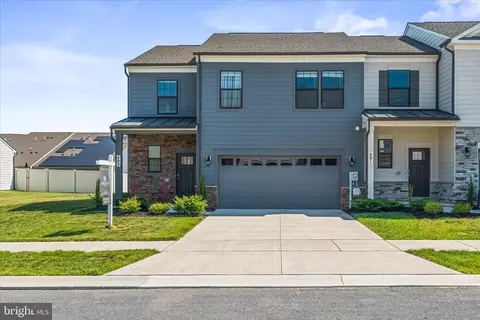 493 Hanson St, Frederick, MD 21701
