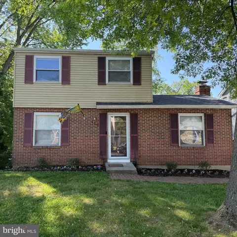 212 Wintergreen Ln, Brunswick, MD 21716