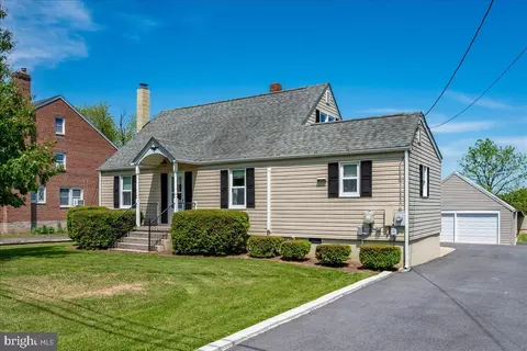 11205 Hessong Bridge Rd, Thurmont, MD 21788