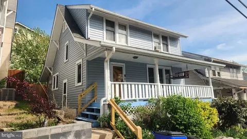 216 N Delaware Ave N, Brunswick, MD 21716