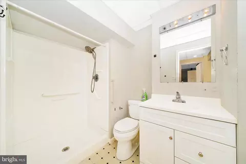 Bath - 9534 Liberty Rd, Frederick, MD 21701 photo 5 of 5