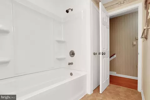 Entry Way - 5827 Etzler Rd, Frederick, MD 21702 photo 2 of 3