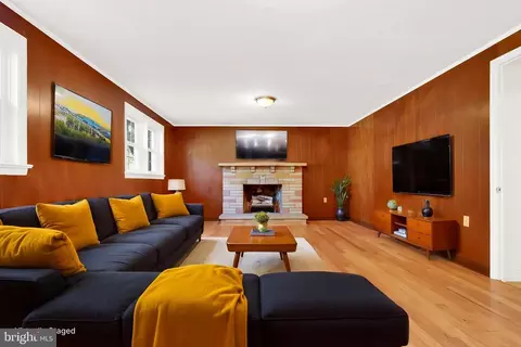 Living - 5827 Etzler Rd, Frederick, MD 21702 photo 15 of 15