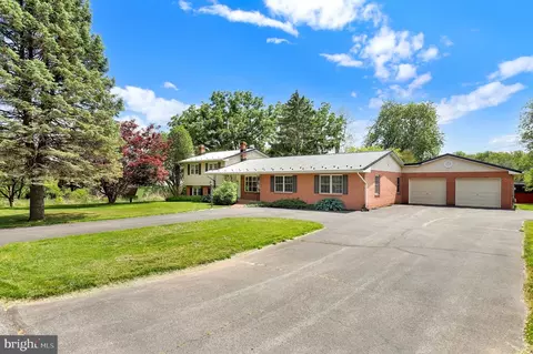 Exterior - 5827 Etzler Rd, Frederick, MD 21702 photo 2 of 10