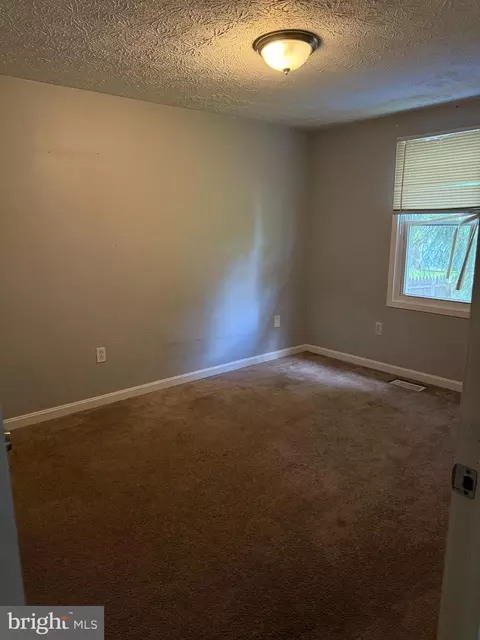 506 Postoak Rd, Frederick, MD 21703 photo 3