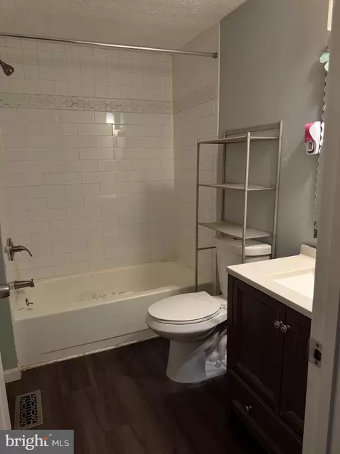 506 Postoak Rd, Frederick, MD 21703 photo 4