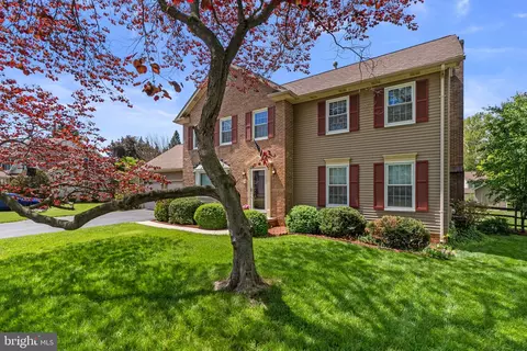 205 Oakmanor Way, Walkersville, MD 21793