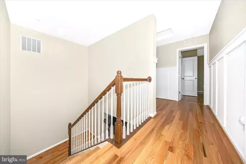 Entry Way - 2021 Chamberlain Dr, Frederick, MD 21702 photo 6 of 7