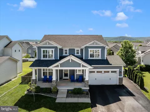 Exterior - 2021 Chamberlain Dr, Frederick, MD 21702 photo 8 of 18