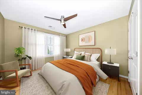 Bedroom - 2021 Chamberlain Dr, Frederick, MD 21702 photo 5 of 6