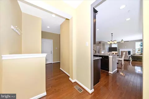 Entry Way - 2021 Chamberlain Dr, Frederick, MD 21702 photo 3 of 7