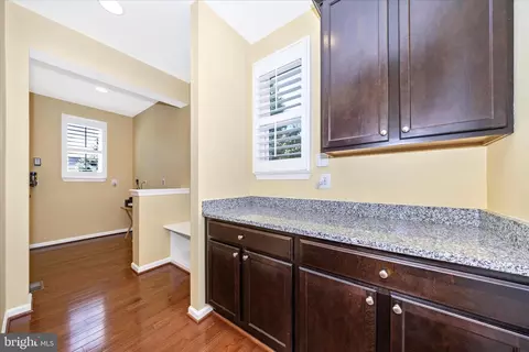 Entry Way - 2021 Chamberlain Dr, Frederick, MD 21702 photo 4 of 7