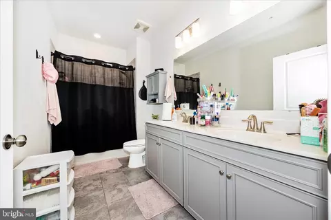 Entry Way - 7135 Delegate Pl, Frederick, MD 21703 photo 16 of 17
