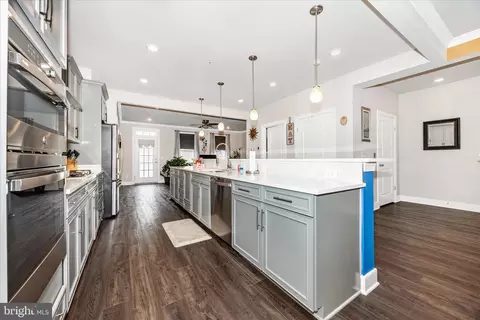 Entry Way - 7135 Delegate Pl, Frederick, MD 21703 photo 6 of 17