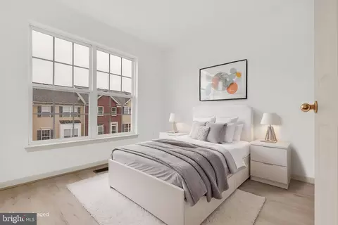 Bedroom - 2495 Lakeside Dr, Frederick, MD 21702 photo 3 of 3