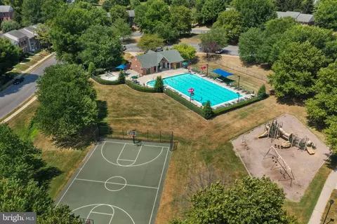 View/Area - 2495 Lakeside Dr, Frederick, MD 21702 photo 1 of 2