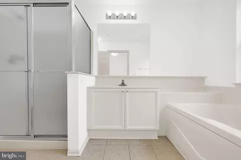 Bath - 2495 Lakeside Dr, Frederick, MD 21702 photo 1 of 4