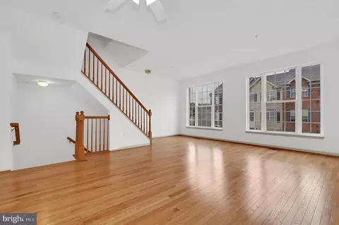 Living - 2495 Lakeside Dr, Frederick, MD 21702 photo 2 of 10