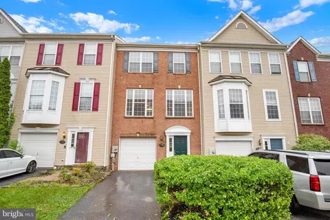 Exterior - 2495 Lakeside Dr, Frederick, MD 21702 photo 1 of 7