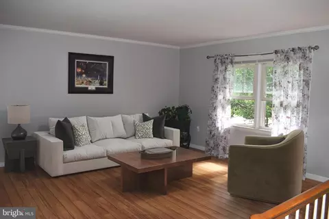 Living - 8111 Overlook Ct, Frederick, MD 21702 photo 1 of 7