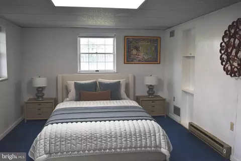 Bedroom - 8111 Overlook Ct, Frederick, MD 21702 photo 5 of 5